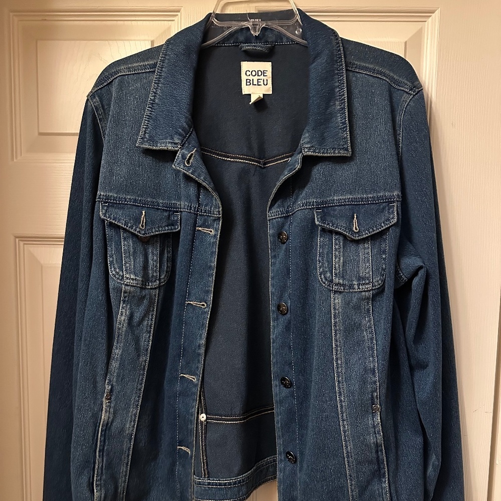 Code Bleu Classic Blue Denim Jacket, Size XL, Excellent Condition!!!